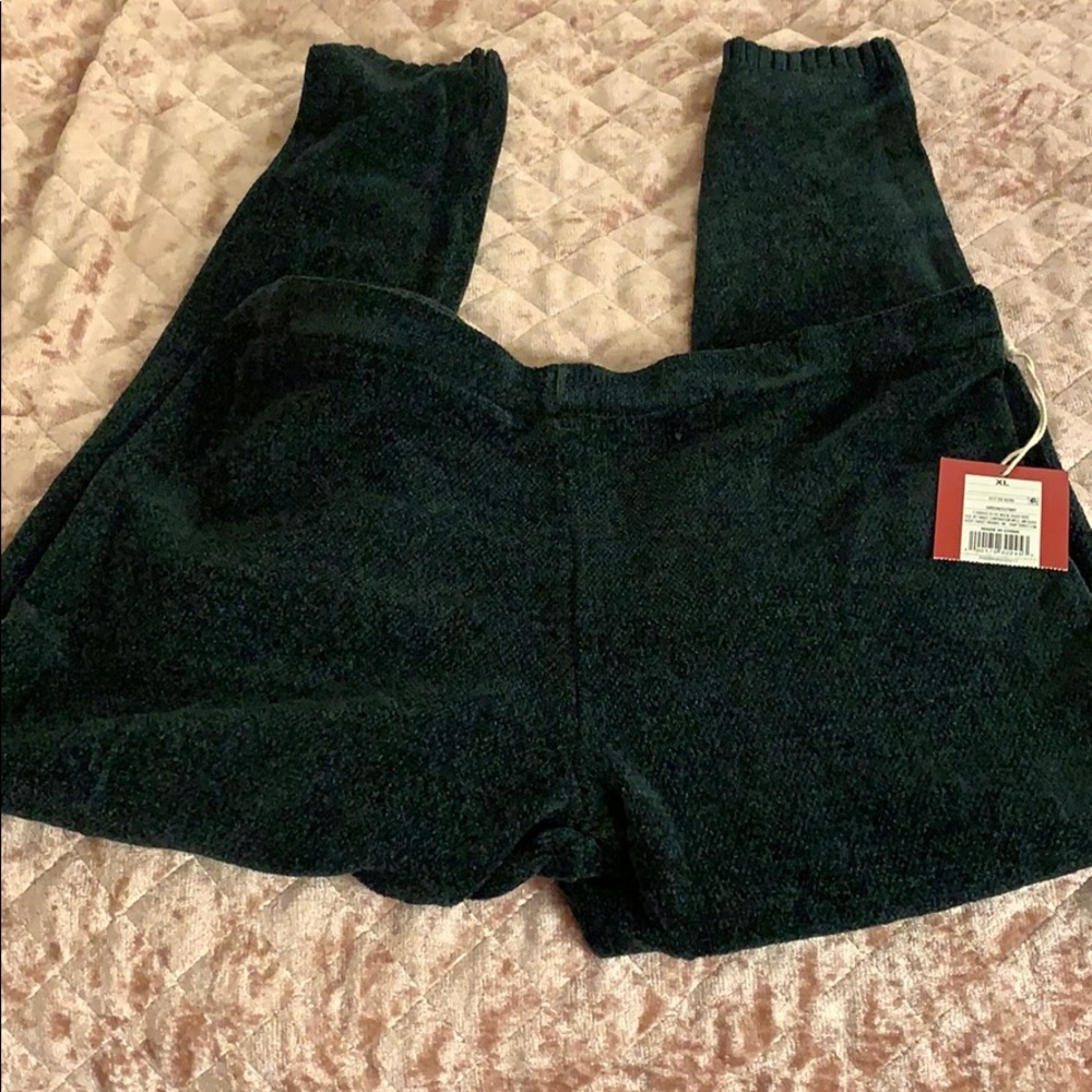 Mossimo dark green chenille knit leggings NWT